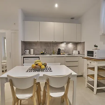 Malibu Mogan Casita Bonsai - Wifi & Apartment *